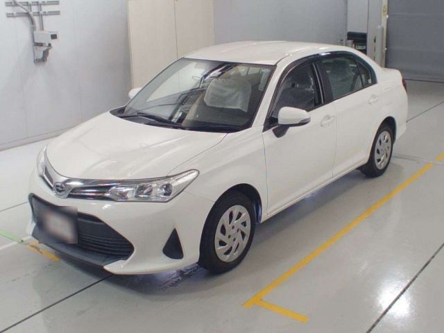 30120 Toyota Corolla axio NRE161 2018 г. (CAA Chubu)